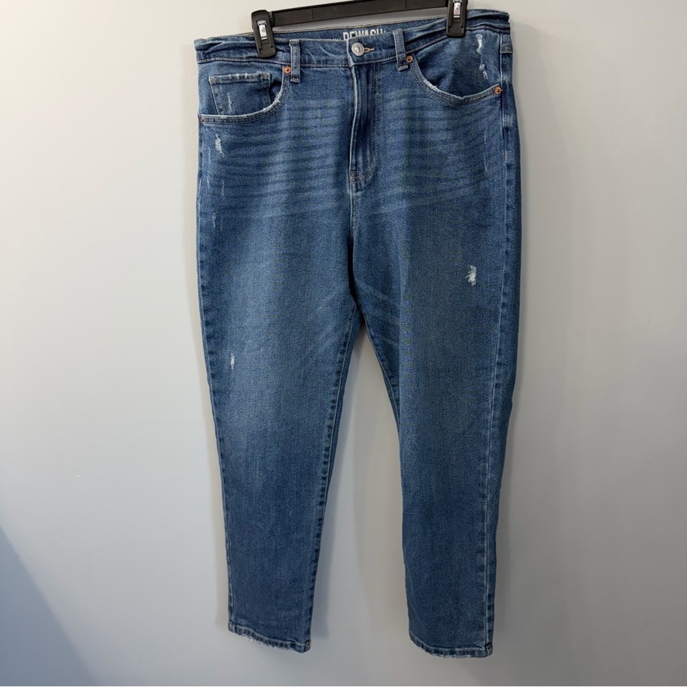 Rewash Super High Rise Medium Wash Slight Distressed Straight Leg Jeans 11/30